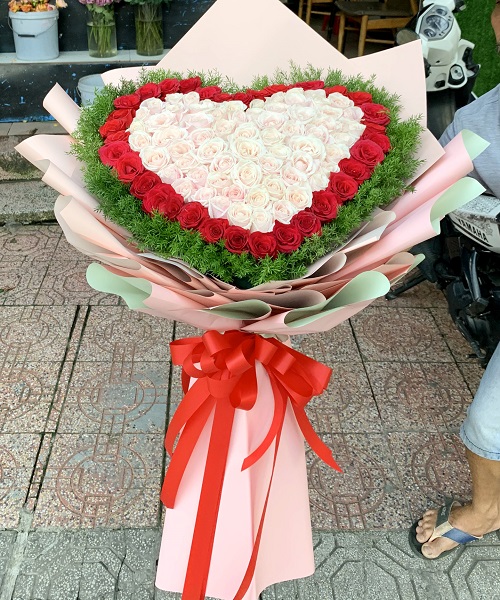 bo hoa hong trai tim dep   hb310
