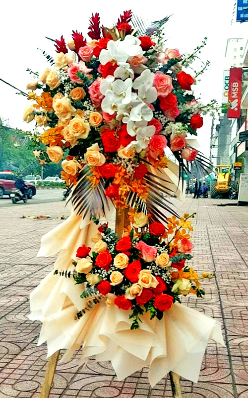 hoa chuc mung 2 tang kieu moi la   hkt104